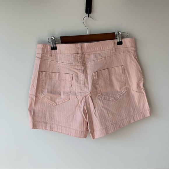 Old Navy High Waisted Shorts - Picture 3 of 4